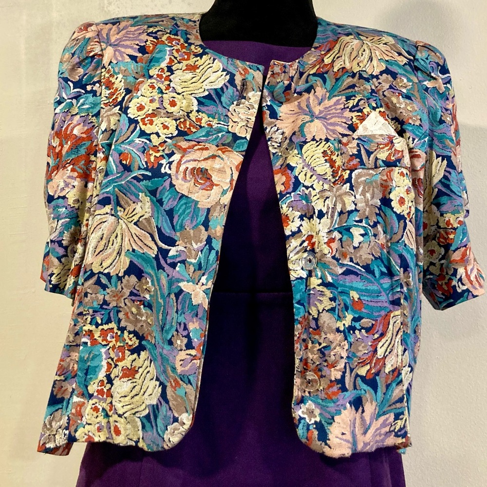 Vintage Late 80s/Early 90s Floral Cropped Women’s Short Sleeved Jacket Medium - Picture 3 of 13